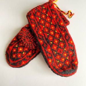 Kids/children’s wool socks/slippers